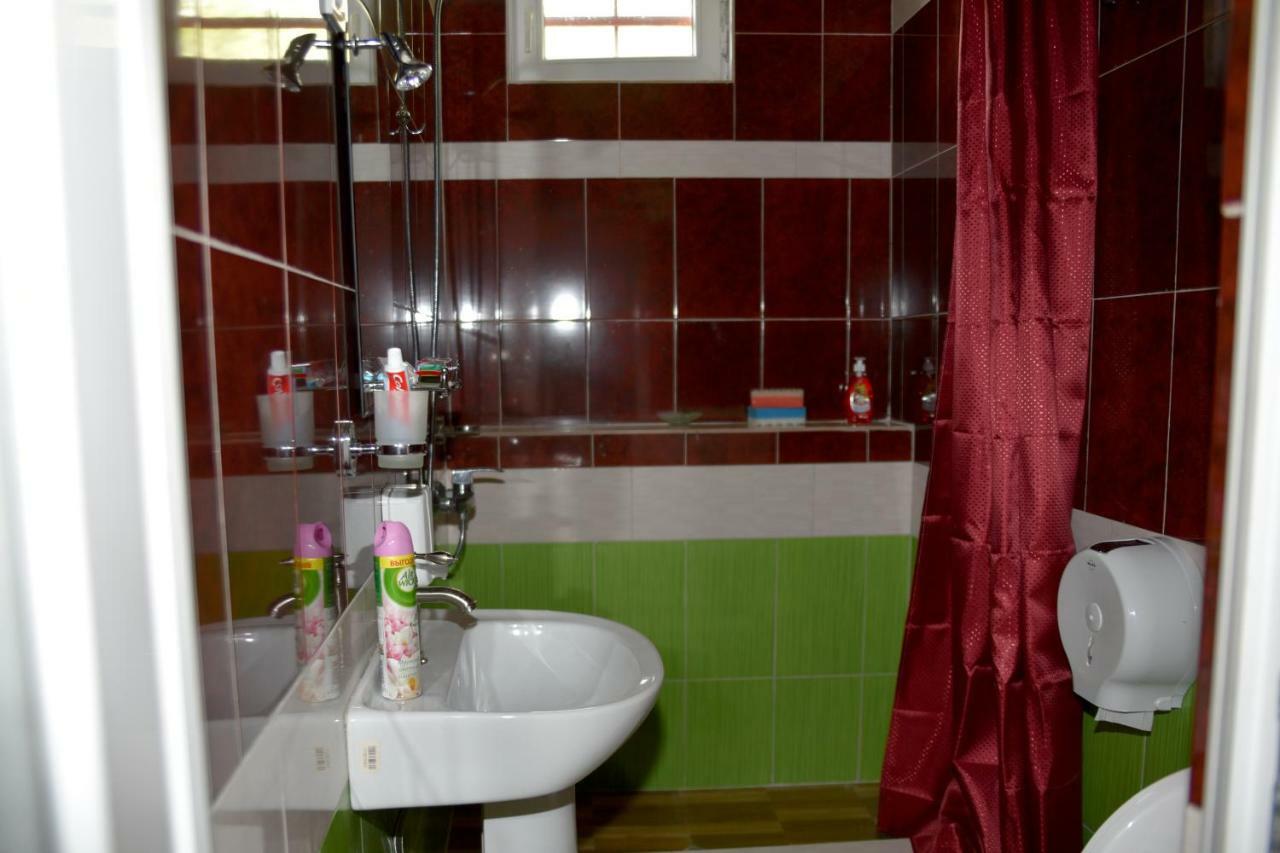 Nikala Bed and Breakfast Telavi Buitenkant foto